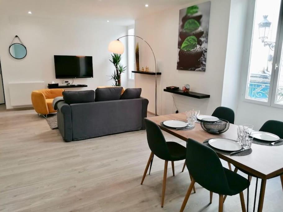 L'Harmonie 72M2 - 2 Chambres Parentales - Rue De La Halle - Hyper Centre Lourdes Eksteriør billede